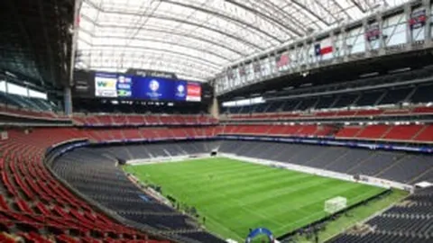 杭州亚残运会主火炬点燃，借助智能仿生手脑波操控展现科技风采